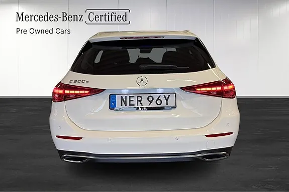 Mercedes-Benz C300 2024 photo 5