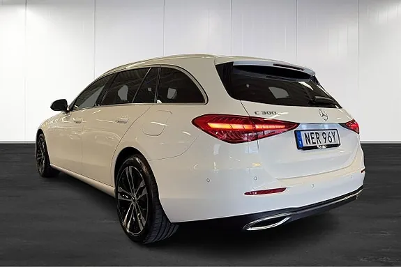 Mercedes-Benz C300 2024 photo 4