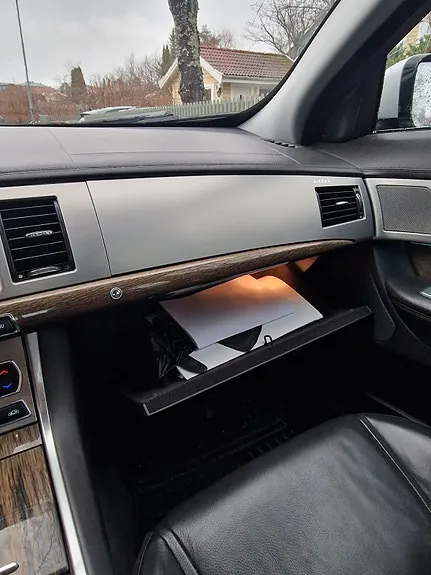 Jaguar Xf 2014 photo 3