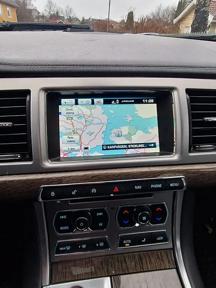 Jaguar Xf 2014 photo 4