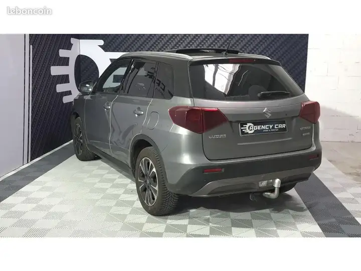 Suzuki Vitara 2023 photo 3