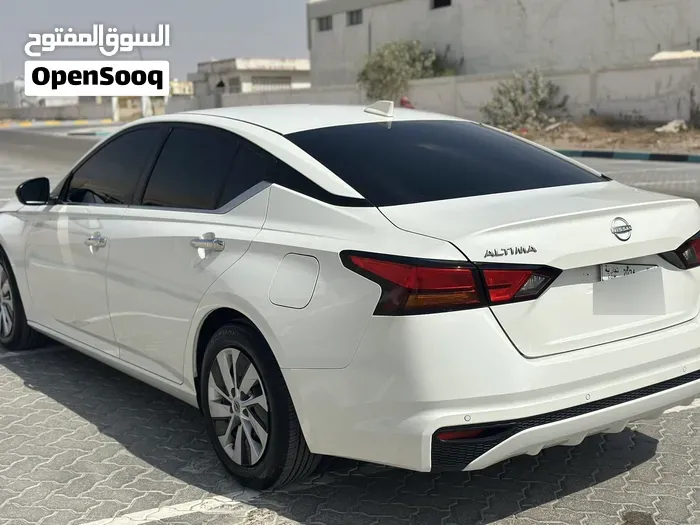 Nissan Altima 2024 photo 2
