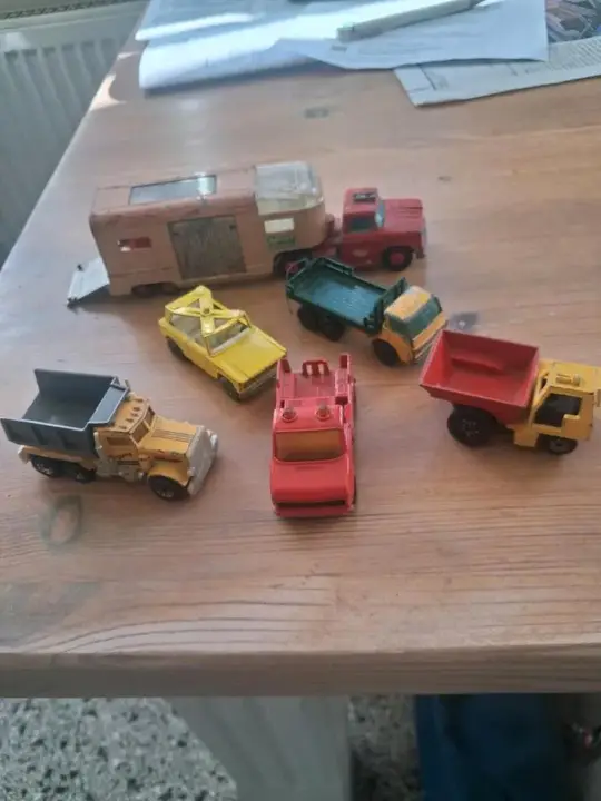 Matchbox Autos