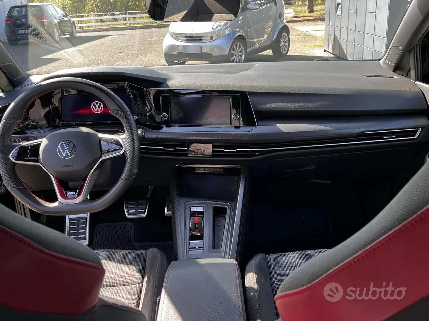Volkswagen Golf Gti 2024 photo 2