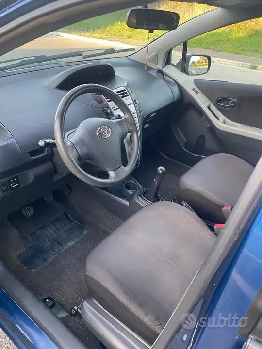 Toyota Yaris 2007 photo 4
