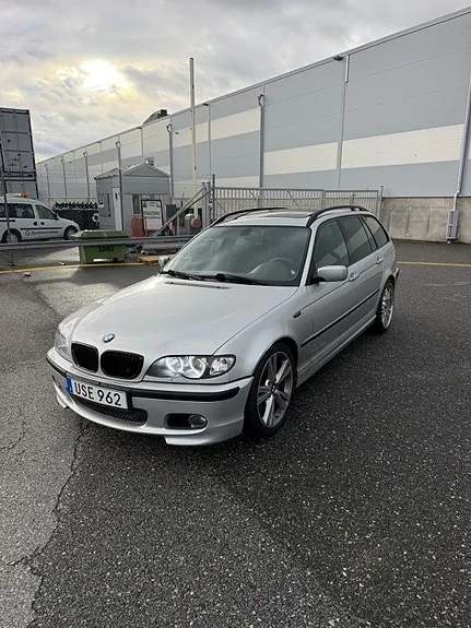 BMW 330I 2004 photo 2