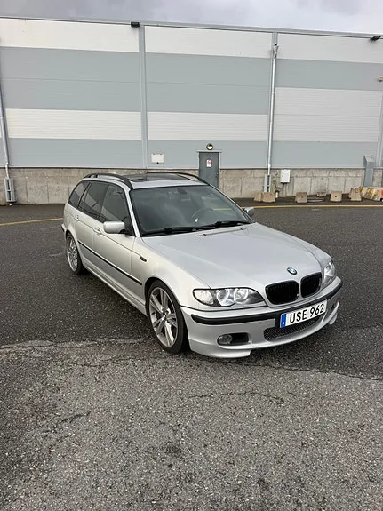 BMW 330I