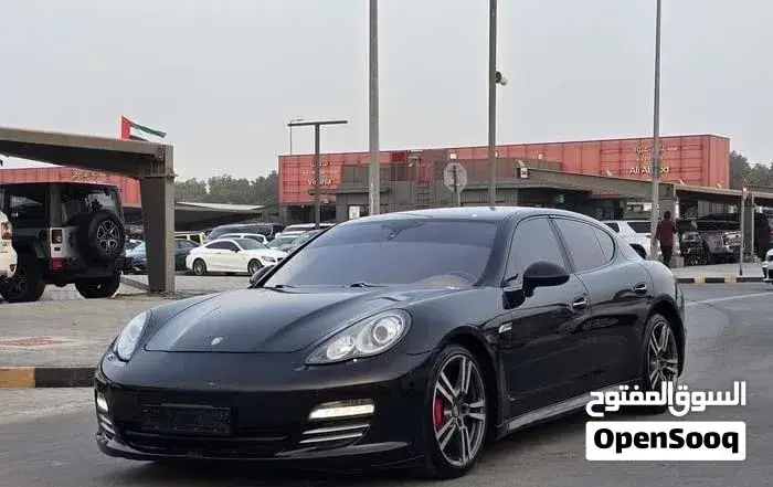 Porsche Panamera 2012 photo 3