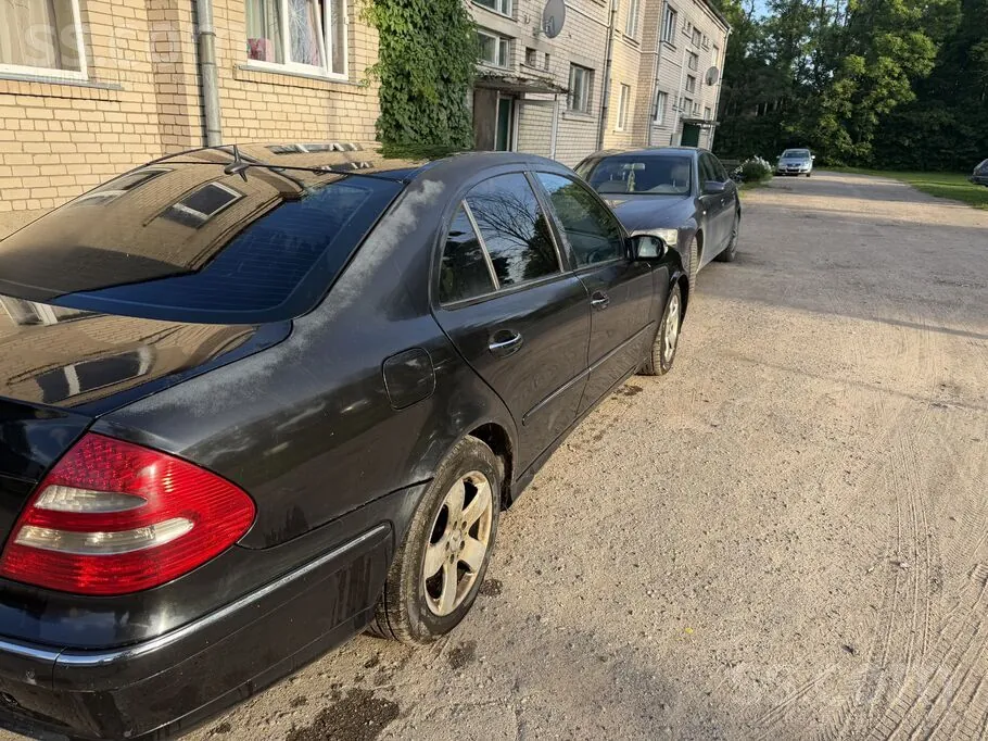 Mercedes-Benz E320 2003 photo 5