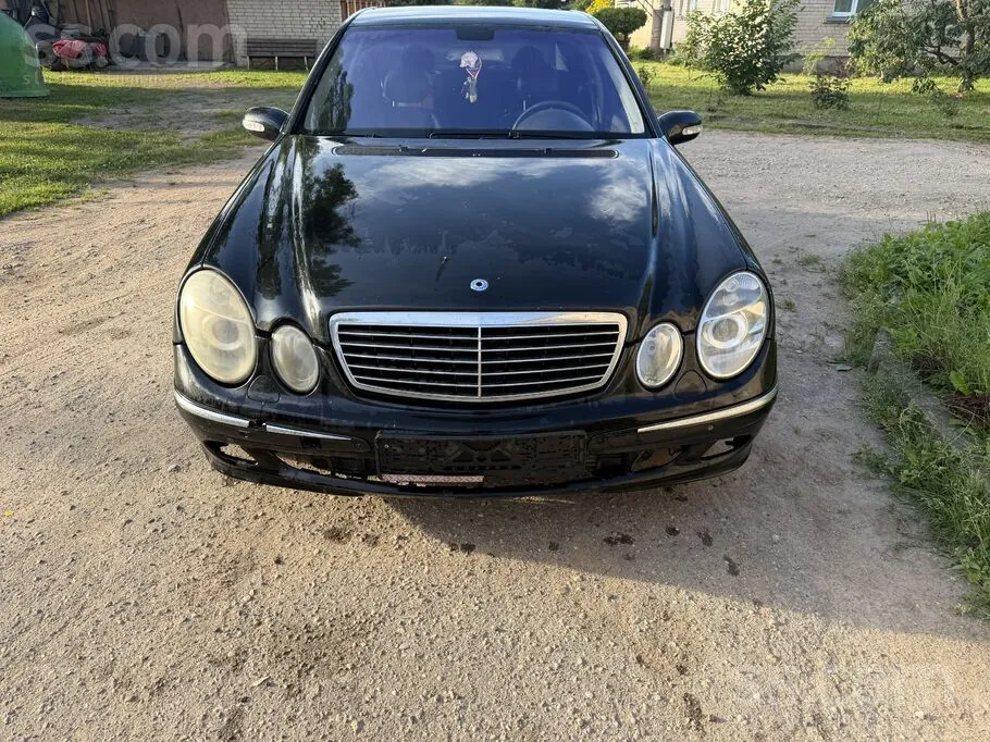 Mercedes-Benz E320