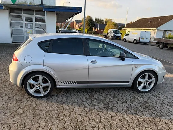 Seat Leon 2012 photo 5