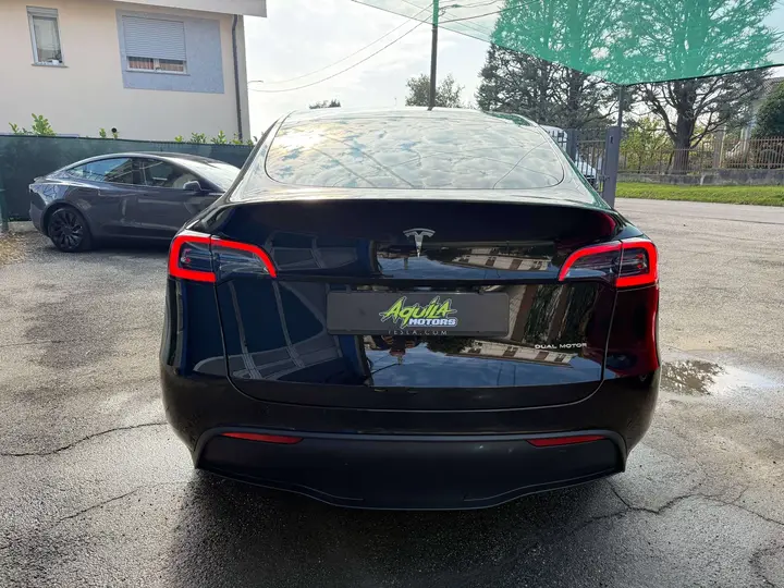 Tesla Model Y 2022 photo 4