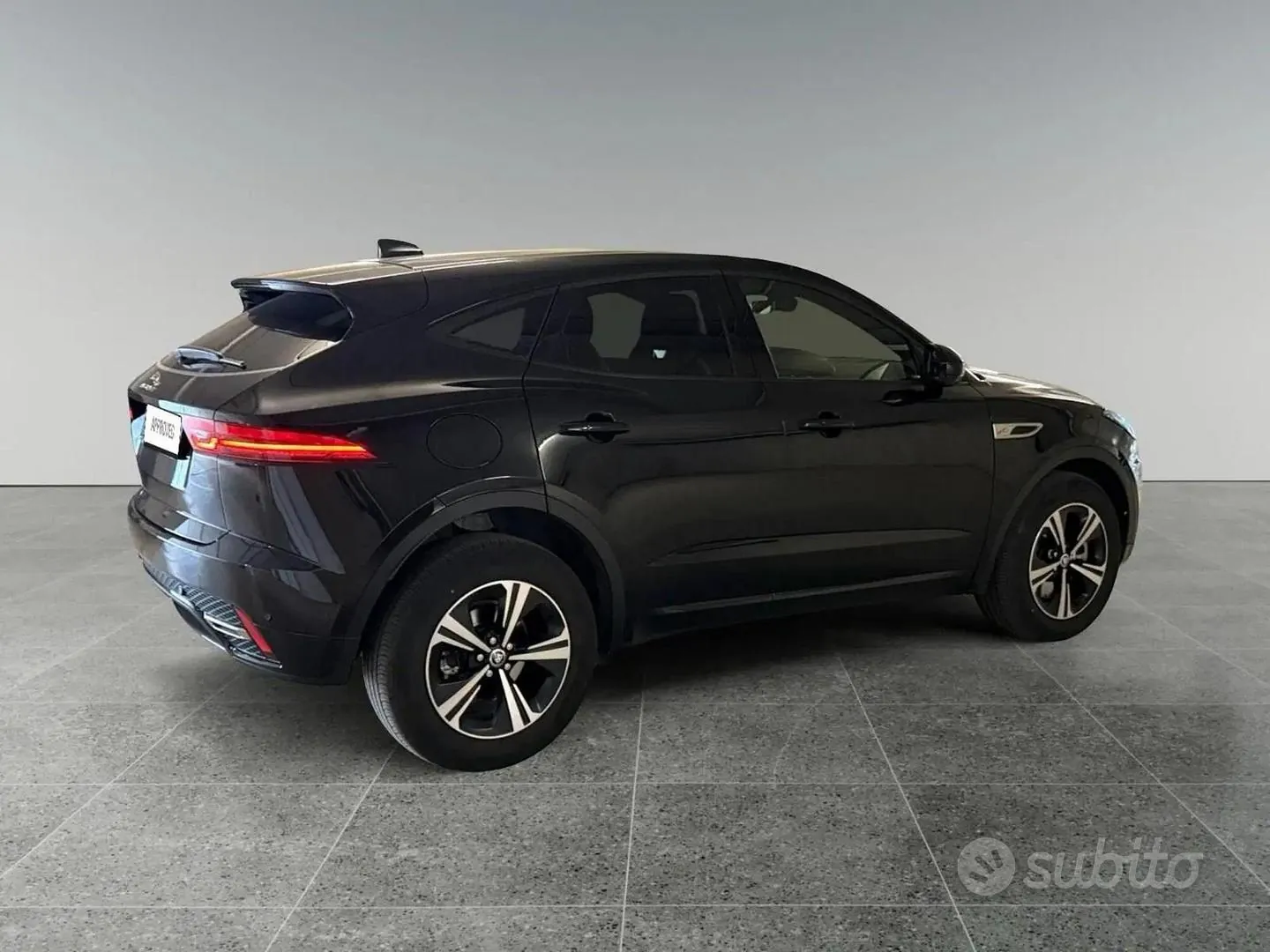 Jaguar E-Pace 2021 photo 3