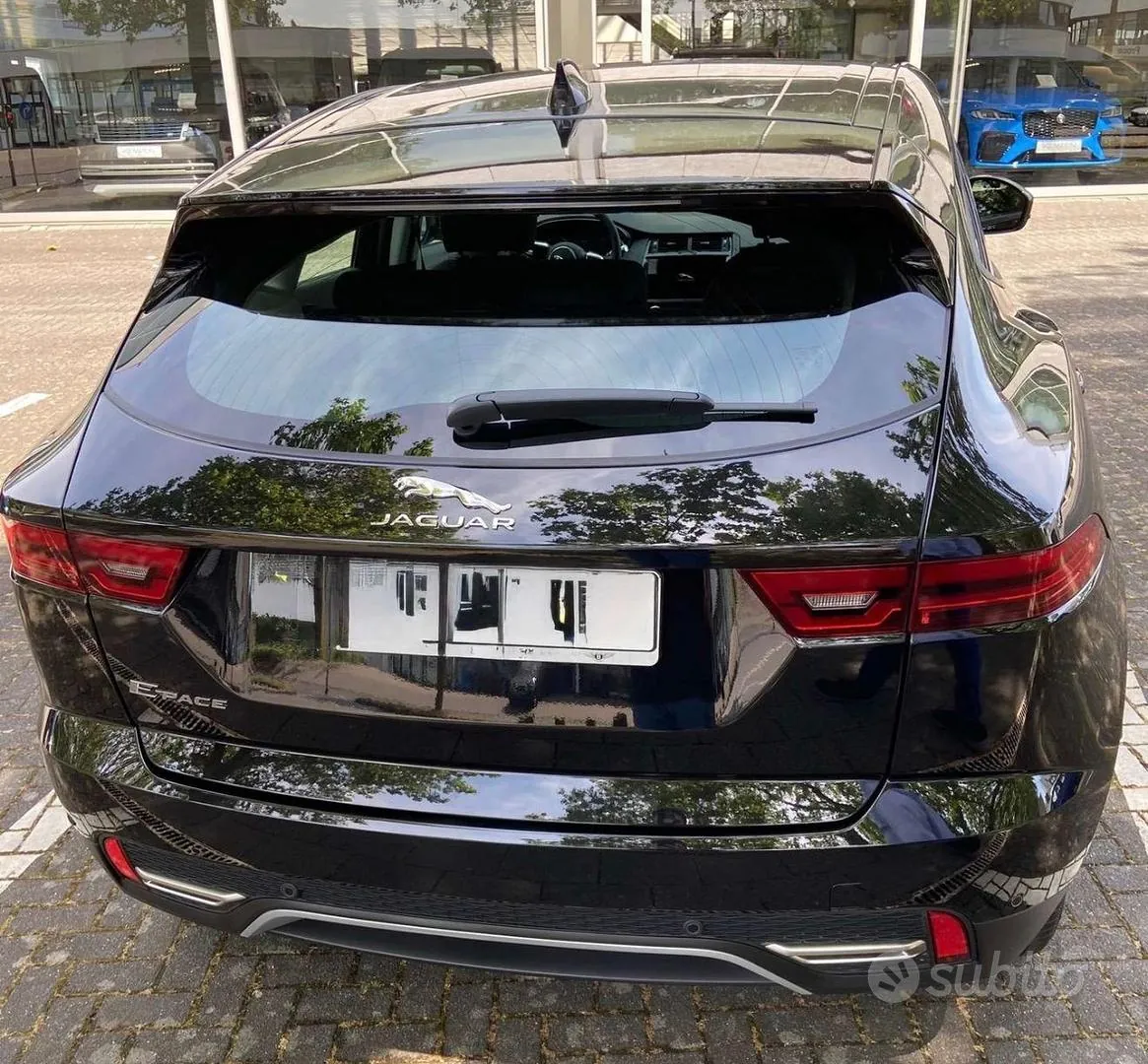 Jaguar E-Pace 2021 photo 2