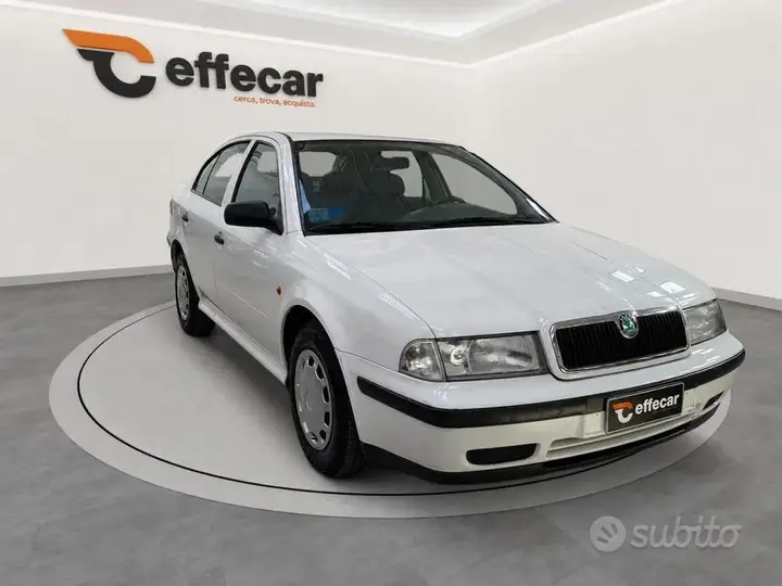 Skoda Octavia 1998 photo 3