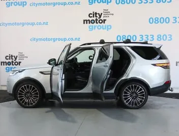 Land Rover Discovery 2017 photo 4