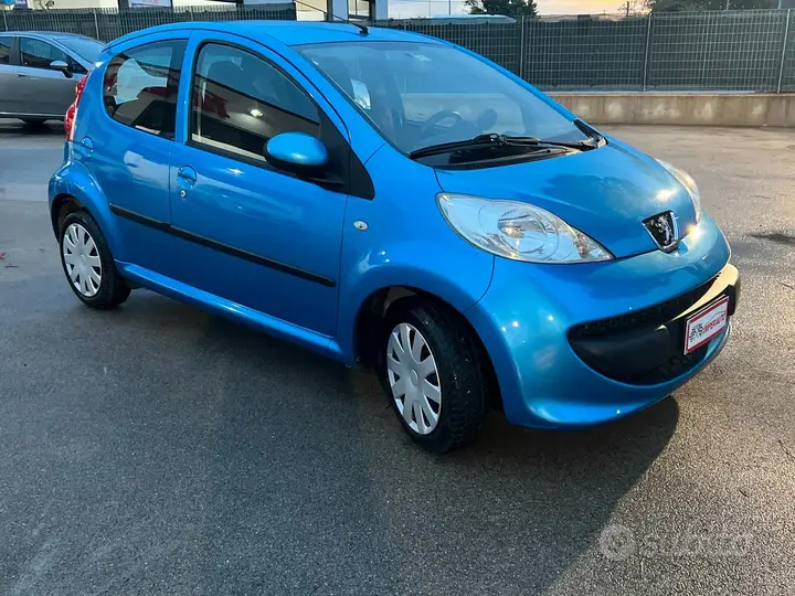 Peugeot 107 2007 photo 3