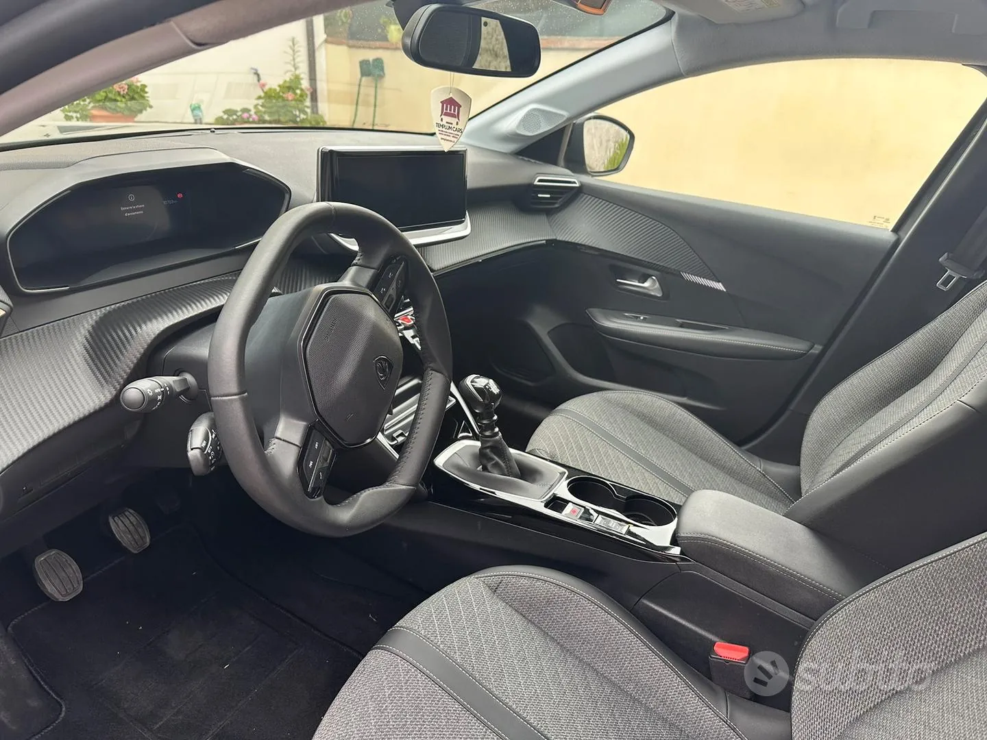 Peugeot 208 2025 photo 5
