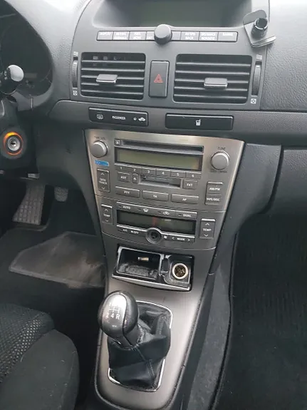 Toyota Avensis 2005 photo 3