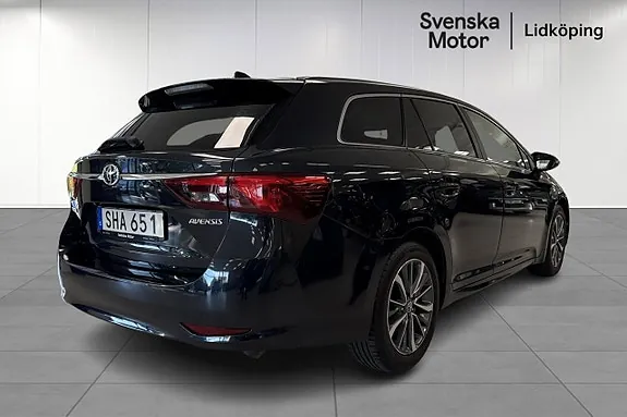 Toyota Avensis 2015 photo 4