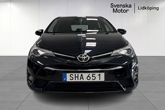 Toyota Avensis 2015 photo 2