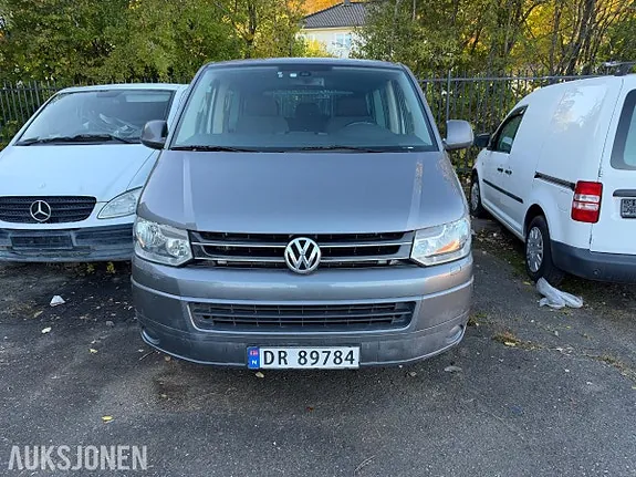 Volkswagen Caravelle 2011 photo 3