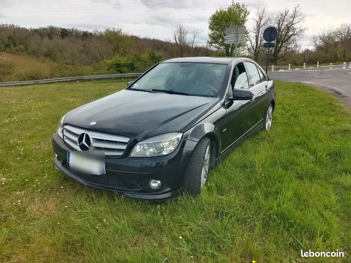Mercedes-Benz C220