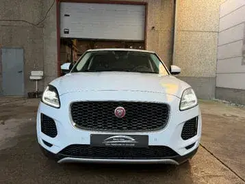 Jaguar E-Pace 2019 photo 3