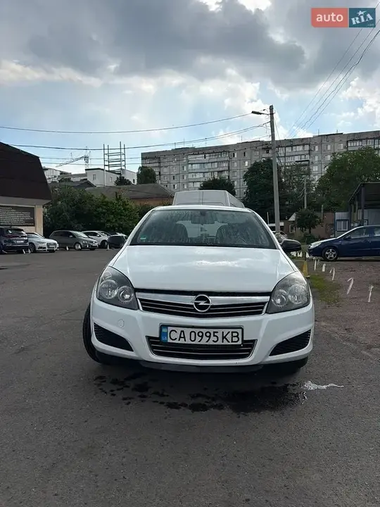 Opel Astra 2009 photo 5
