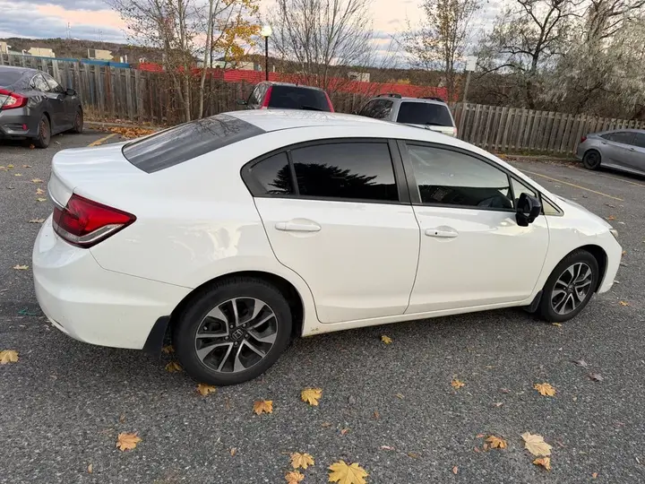 Honda Civic 2014 photo 2