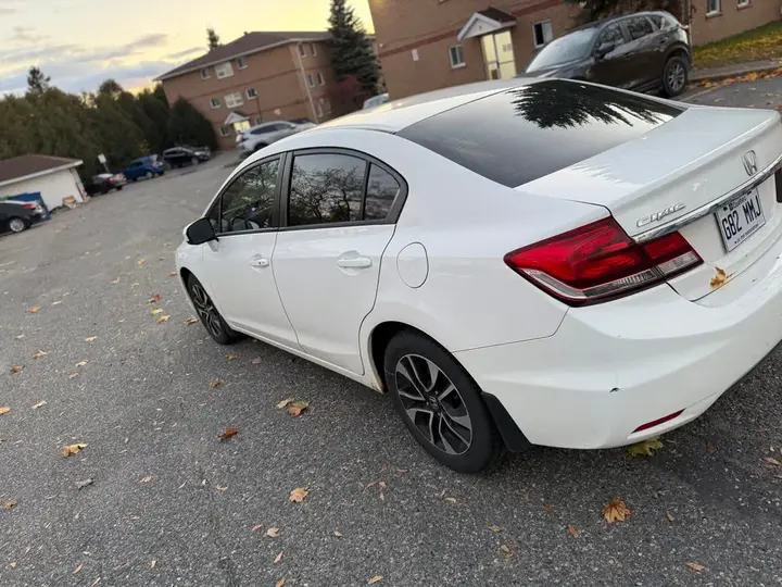 Honda Civic 2014 photo 4