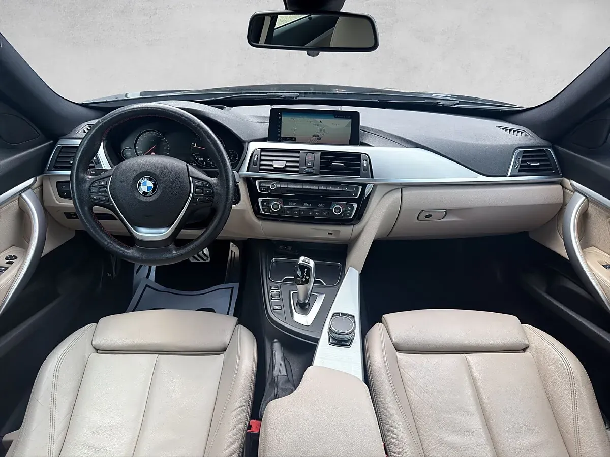 BMW 3 Series 2018 photo 3