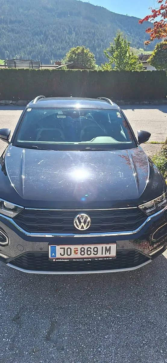 Volkswagen T-Roc 2019 photo 2