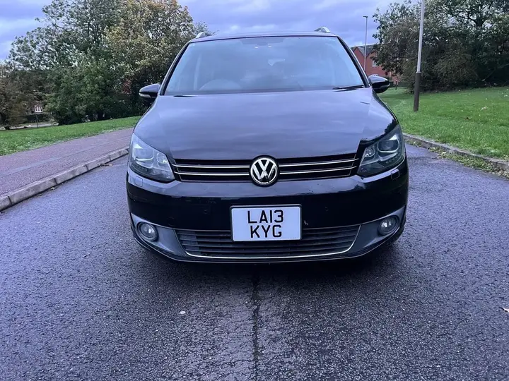 Volkswagen Touran 2013 photo 3