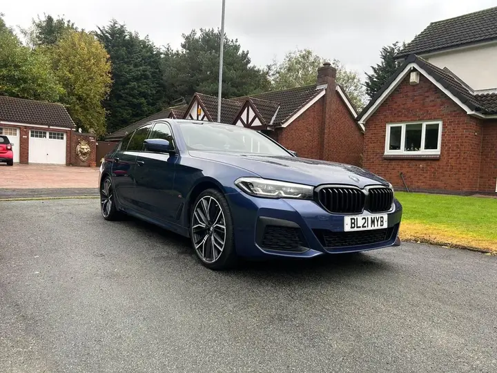 BMW 5 Series 2021 photo 2