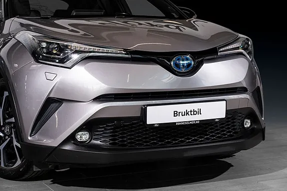 Toyota C-Hr 2017 photo 2
