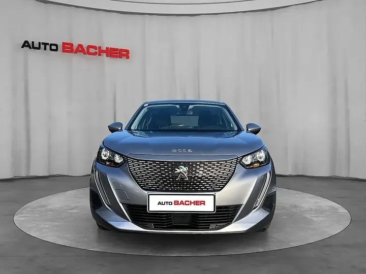 Peugeot 2008 2021 photo 2