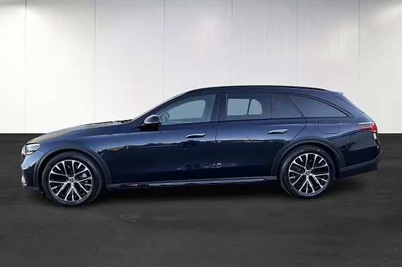 Mercedes-Benz E300 De 2024 photo 2