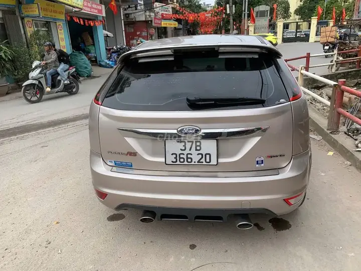 Ford Focus 2011 photo 2