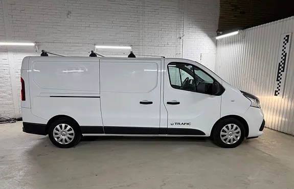Renault Trafic 2016 photo 2