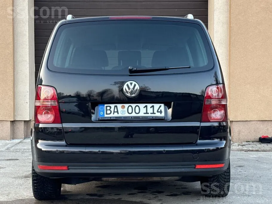 Volkswagen Touran 2007 photo 5