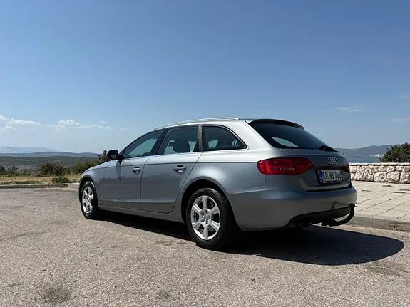 Audi A4 2010 photo 5