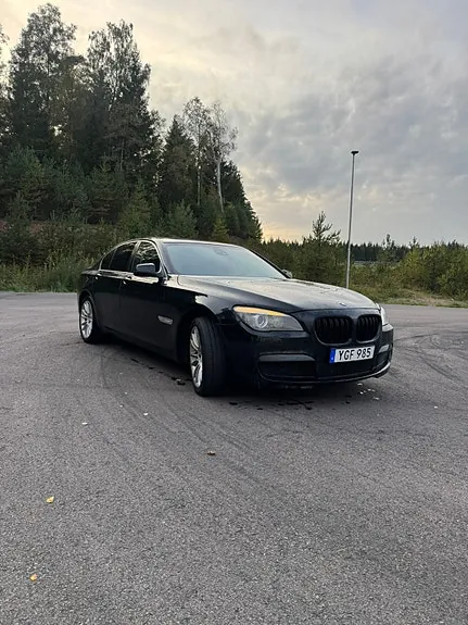 BMW 730D 2011 photo 3