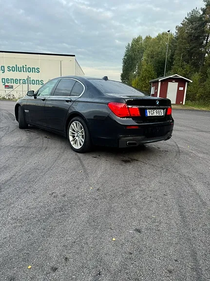 BMW 730D 2011 photo 5