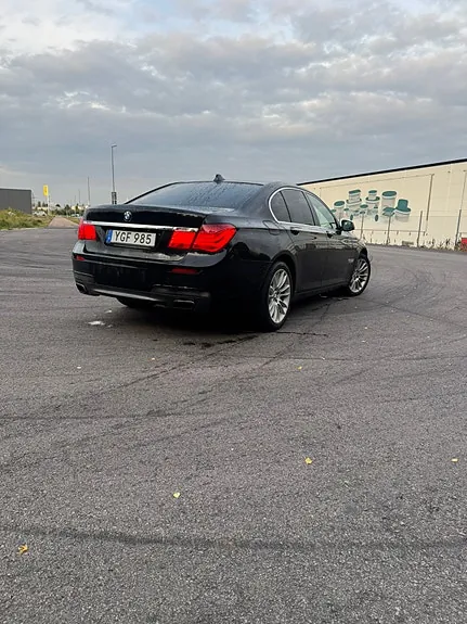 BMW 730D 2011 photo 4