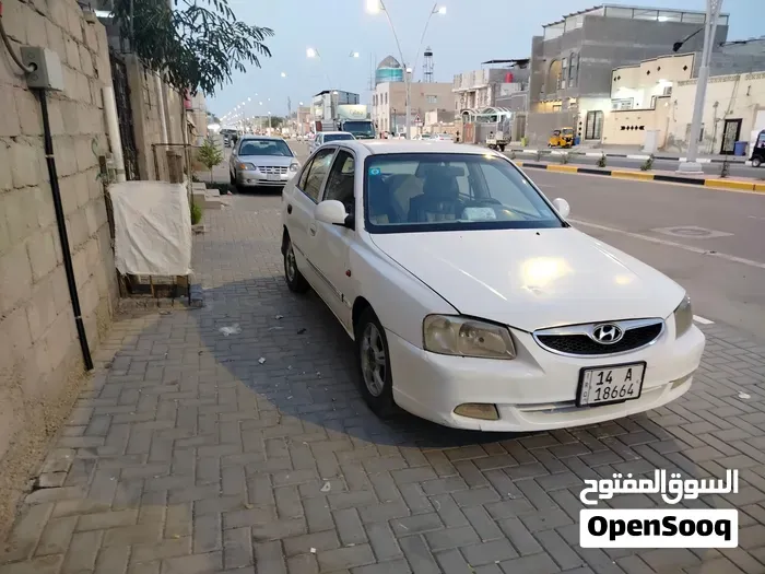 Hyundai Accent 2011 photo 4