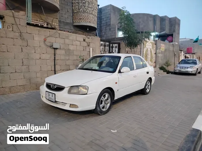 Hyundai Accent 2011 photo 3