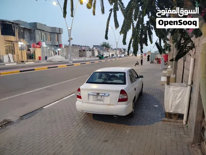 Hyundai Accent 2011 photo 2