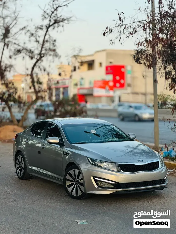 Kia K5 2011 photo 4