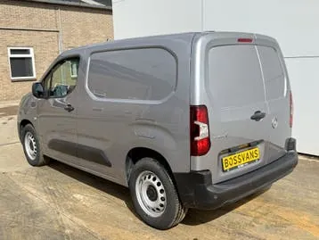Opel E-Cargo 2022 photo 2